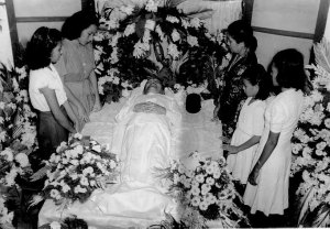 30 Juni 1949 Sam Ratu Langie meninggal dunia